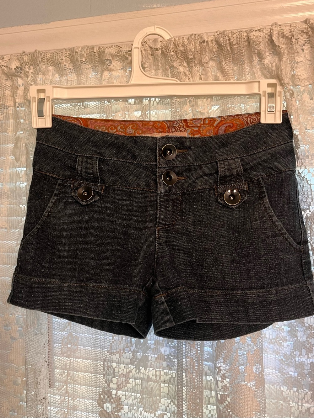 VNTG Lowrise Y2K Boom Boom shorts
